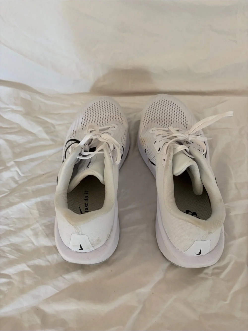 Nike White and Black Mesh Running Sneakers
